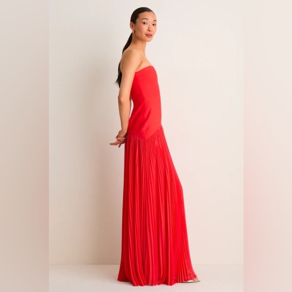 Alexis NWOT Sunniva Strapless Pleated Gown - Picture 4 of 12